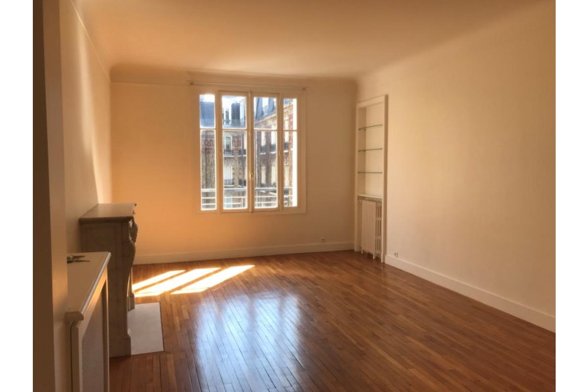 L2005M_gchambre